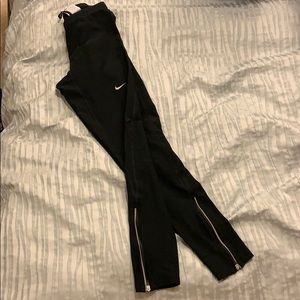 Long Nike running leggings with back pocket
